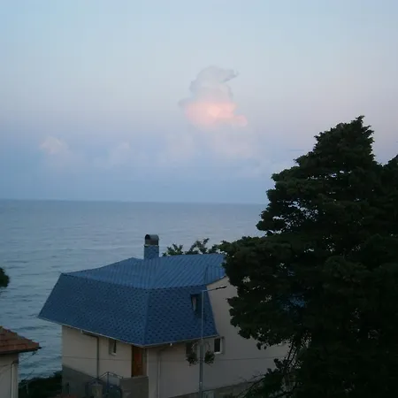 Hrisulina Guest house Obzor